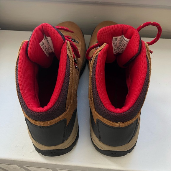 Columbia hiking boots - Picture 2 of 4